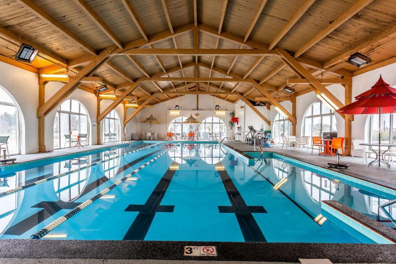 The Aurora Inn Hotel And Event Center Zewnętrze zdjęcie
